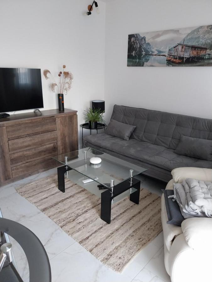 Nenad Apartment Crikvenica Bagian luar foto